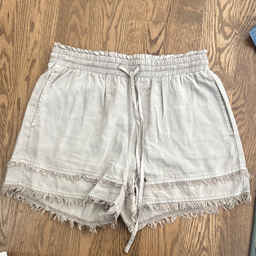 Women's Light Beige Fringe Hem Drawstring Shorts